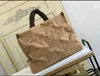 Projektantka mody Woman Torka torba na ramię torebka zima na Go GM Tote Baga Econylu regenerowane nylonowe nylonowe damskie torebki monogramy Sulder Bag 10A Rozmiar: 41 cm