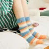 Skarpetki dla kobiet wielokolorowe Sock Coral Coral polar for Kawaii Fashion ciepłe wygodne Sox bawełniane jesienne zimowe pończochy