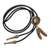 Anhänger Halsketten Vintage Bolo Krawatte Cowboy Krawatte Kostüm Schmuck Einzigartige Hemdkette Geschenk Halskette für PO Modenschau Hochzeit Abschlussball