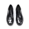 Mode Rivets homme robe de soirée chaussures Oxfords en cuir de vache hommes chaussure formelle cloutée T scène Style britannique mâle chaussures d'affaires à la main