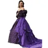 Medeltida gotiska lila balklänningar från axeln långa ärmar bollklänning prinsessa aftonklänningar svarta spetsar applikationer veck som är ruched kvinnor maskerad klänning