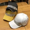 Boll Caps 2023 Trender Crystal Rhinestone Baseball Cap Kvinnliga glänsande visorer Hatt Justerbara solhattar Tennis Fashion för kvinnor