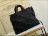 Projektantka mody Woman Torka torba na ramię torebka zima na Go GM Tote Baga Econylu regenerowane nylonowe nylonowe damskie torebki monogramy Sulder Bag 10A Rozmiar: 41 cm