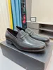 P8/9model Geniune Leather Monk Shoes Mens Business Designer Dress Plained Toe British Slip-Onフォーマルカジュアルなカジュアルな豪華なLoafer Shoes with Buckle