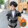 Mantel Herbst Wolle für Jungen Kinder Jacke Mode Plaid Blazer Kragen Kinder Oberbekleidung Outfits Hübscher Graben Plus Warme 230311