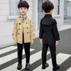 Tench Coats Spring Boys Coat High Quality Fashion Double Breasted Solid Windbreaker Kids Trench Jacka Barn Ytterkläder 230311