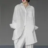 女性用ブラウスシャツ女性シャツ男性ゴシックY2Kルーズ特大のカジュアルニュートラル不規則デザイナーシャツブラックエレガントな夏のブラウス日本のファッション230311