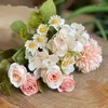 Fiori decorativi 1 mazzo di ortensie Bouquet da sposa artificiale Decorazioni per tavoli da pranzo Fiori finti per decorazione Po Prop