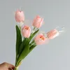 Fiori decorativi Simulazione Fiore di tulipano Sensazione di alta qualità Bouquet idratante Matrimonio artificiale Decorazione di plastica per la casa Ornamento falso