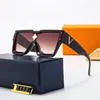 Gafas de sol de diseñador Gafas clásicas Gafas Gafas de sol de playa al aire libre para hombre Mujer Mezcla de colores opcional AAAAA