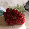 6pcs kunstmatige rozenbloemen planten bladeren roze zijden nep planten huizendecoratie witte herfst bouquet rozen bloemenkantoor decor