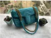 2023 Yeni çanta klasik Kadife zincir çanta kadınlar için en kaliteli omuz çantası crossbody paketi debriyaj çanta lüks tasarımcı çantası tote çanta