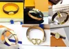 Diseñadores para hombre para mujer pulseras brazalete de lujo V joyería de cuero de imitación 18 K chapado en oro pulsera de acero inoxidable para mujer regalos de boda G