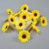 100pcs 7cm Yapay Ayçiçeği Baş Düğün Çiçek Headware Aksesuarları Parti Peecoration Düğün Süslemeleri Yapay Flowe298Z