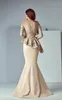 Dubai Arabic Champagne Spetsfläck Peplum Mermaid Brudens mor Klänningar Lång skirhalsad Långärmad Eleganta festklänningar