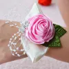 装飾的な花の結婚式手首のコサージュ花嫁の花嫁介添人ハンドブルーロイヤルパープルパーティー