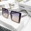 2024 Luxury Designer OFF Luxury Designer New Men's and Women's Sunglasses Off letter hollowed-out mirror leg large frame female gradient color same street photo ins