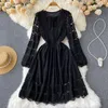 Sukienki swobodne jesień kobiety francuskie koronkowe białe czarne różowe sukienki wiosna moda z długim rękawem elegancka, łagodna okrągła kojarzy A-line