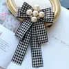 Brooches Pins Retro Handmade Fabric Bowtie For Women Big Bow Tie Pearl Lapel Fashion Jewelry Shirt Collar Clothing Accessories