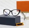 Anteojos Gafas de sol de diseñador Gafas lisas Ópticas sin potencia cercana Moda Diseño de letras de fotograma completo para hombre mujer 6 colores Buena calidad
