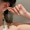 Stud -oorbellen Imitatie Emerald Geometrische lange naaldgroene kristalwaterdruppel Tassel mode eenvoudige vrouwen sieraden