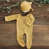 Caps Hats born Pography Props Button Overalls Pants Baby Po Shoot Romper Outfit Hat Accessories Bebe Shooting Boy Clothes Set 230313