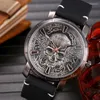 Relógios de pulso Industrial Skull Round Dial Round Quartz Assista Vintage Brown Leather Strap Data automática Moda simples Gifts All-Match