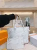 2023 Cream Wit Rose Pink Messenger Bags Metis Dames Luxurys Designers Never Mm boodschappentassen Handtassen Crossbody Portemuleert M40780