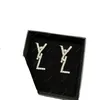 Luksusowe projektanty Diamentowe kolczyki dla kobiet moda złote stadniny kolczyki męskie litery y Ear Stud klasyczne obręcze Ozdoby 2303134bf