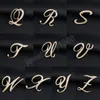 Creativo 26 lettere iniziali dalla A alla Z spille con strass spille color oro spilla abito camicia gioielli di moda per le donne accessorio