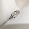 Klusterringar härlig kvinnlig silverfärg 8 formad oändlighet zirkon hjärta bröllop för kvinnliga smycken anillos mujer