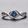 Modernes Design, Damen-Eheringe, bezaubernder blauer Zirkonia, hochwertiger silberfarbener Ring, Verlobungsschmuck