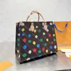 Onthego Tote Bags Дизайнерские сумки Люксовые бренды Сумка через плечо Классическая женская сумка через плечо