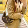 サイズ23x7x13cm豪華な本物のレザーショルダーバッグデザイナーハンドバッグ財布茶色の花の女性トートブランドレターショルダーバッグクロスボディバッグ茶色の格子縞
