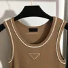 Dames T-shirt designer 23ss Dames Designer T-shirt Vest Gebreid Jogging T-shirts Met Driehoeken Borduurletters Crop Tops High End Merk Stretch Mouwloos Hemdje