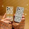 Modische, kühlende Designer-Handyhüllen für iPhone 14 14pro 13 13pro 12 Pro Max 12pro, luxuriöse ausgehöhlte Gold-Silber-Buchstabenhülle, stoßfeste Wärmeableitungsabdeckung