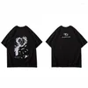 Mens T-skjortor för män Streetwear Hip Hop Gun Breaking Print överdimensionerad t-shirt Harajuku Cotton Loose Summer Short Sleeve Tops