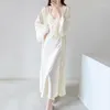 Dames slaapkleding nachthemd set Franse elegant gewaad sexy kanten trim vrouwen lange kimono badjrobe losse satijnen nachtdress zomer thuis slijtage