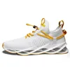 2023 Style1 män kvinnor löparskor designer sneaker trippel svart vit grön röd brun guld utomhus tränare sport sneakers storlek 39-45