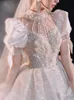 Vintage Naszyjnik A Linia Sukienki z koronkowymi cekinowymi aplikacją tiulowa Ruffles Court Train Wedding Wedding Kryształowe suknie ślubne suknie balowe Vestios de novia 403