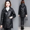 Kvinnors dikerockar 2023 Glossy Down Cotton Jacka Kvinnor Vinter Löst mitten av huven VARMT Tjockna Outwear Casual Female Parkas Overrock