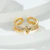 Anéis de casamento feminino cross prism cristal um anel charme cor de ouro amarelo para mulheres noivado de pedra de noiva ajuste