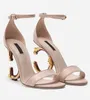 2023 Célèbre Design Keira Sandales Chaussures Pour Femmes Talons Hauts Lady Sexy Marche Or-plaqué carbone Baroquel-talons Sandalias Party Mariage Pompes De Mariée EU35-43