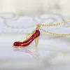 Ketting oorbellen set Europese en Amerikaanse mode -accessoires voortreffelijke kleine rode diamanthoge hak