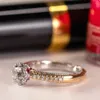 Pasjans pierścień Huitan luksusowy klasyczny 6 pazur kryształowy pierścionek z cyrkonią kobiety biżuteria ślubna unikalny dwukolorowy projekt elegancka kobieta pierścionek zaręczynowy Hot Z0313