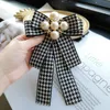 Brooches Pins Retro Handmade Fabric Bowtie For Women Big Bow Tie Pearl Lapel Fashion Jewelry Shirt Collar Clothing Accessories