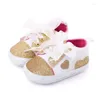 Chaussures de sport Born Baby Girls Respirant Anti-Slip Sequins Heart Print Sneakers Toddler Soft Soled Casual Walking Sports Arrive