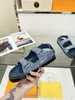 Sandalias planas cómodas de Paseo de lujo 2023, zapatillas casuales de lona vaquera estampada para mujer con caja