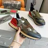 2J04 Top Qualitys Camuflagem Sneaker Mulheres Mens Rivet Sapatos Studded Valentino Flats Malha Camo Camurça Couro Casual Treinadores R Sapato Tamanho 39-45