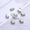 Nagelkunstdekorationen 10pcs Glas Strsestones Accessoires Platinplattierte Legierungsschalenkristallkit für Nägel